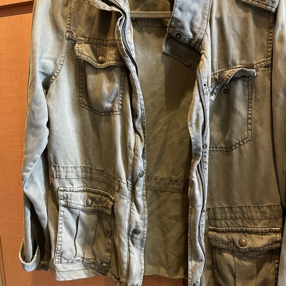 Chic utility jacket - Picture 3 of 3